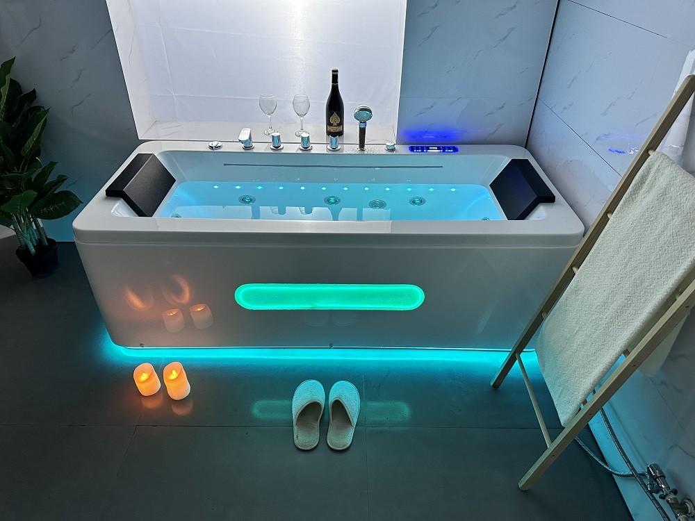 cada cu hidromasaj 170x80x58cm.jpg